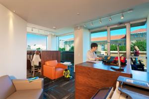 featured image of 1001 University Ave