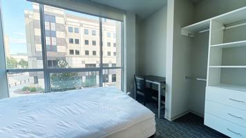 featured image of 1001 University Ave