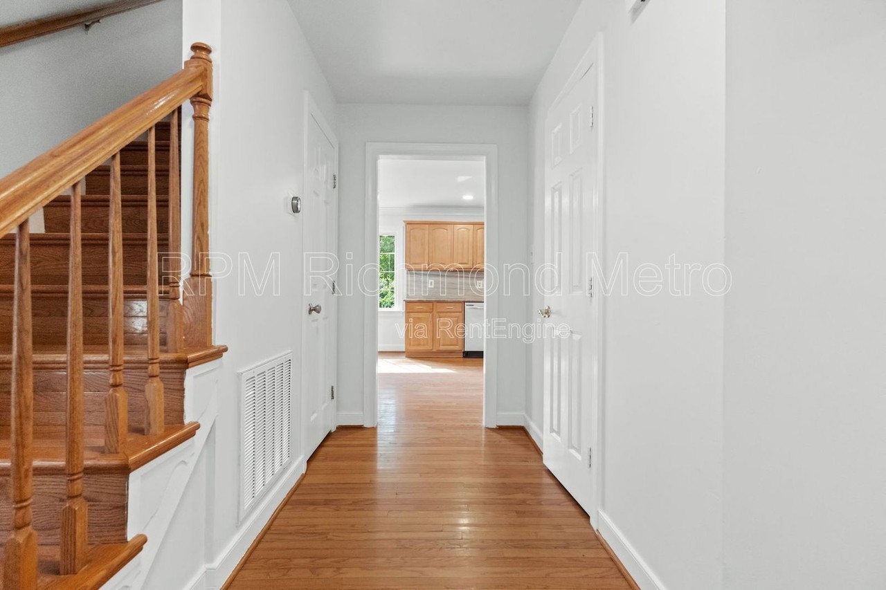 1918 Boardman Ln - Photo 6 of 34