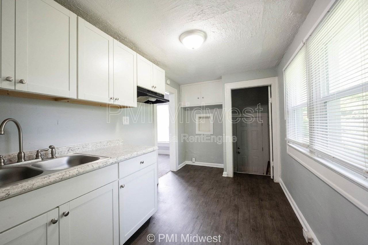 1118 King Ave - Photo 7 of 15