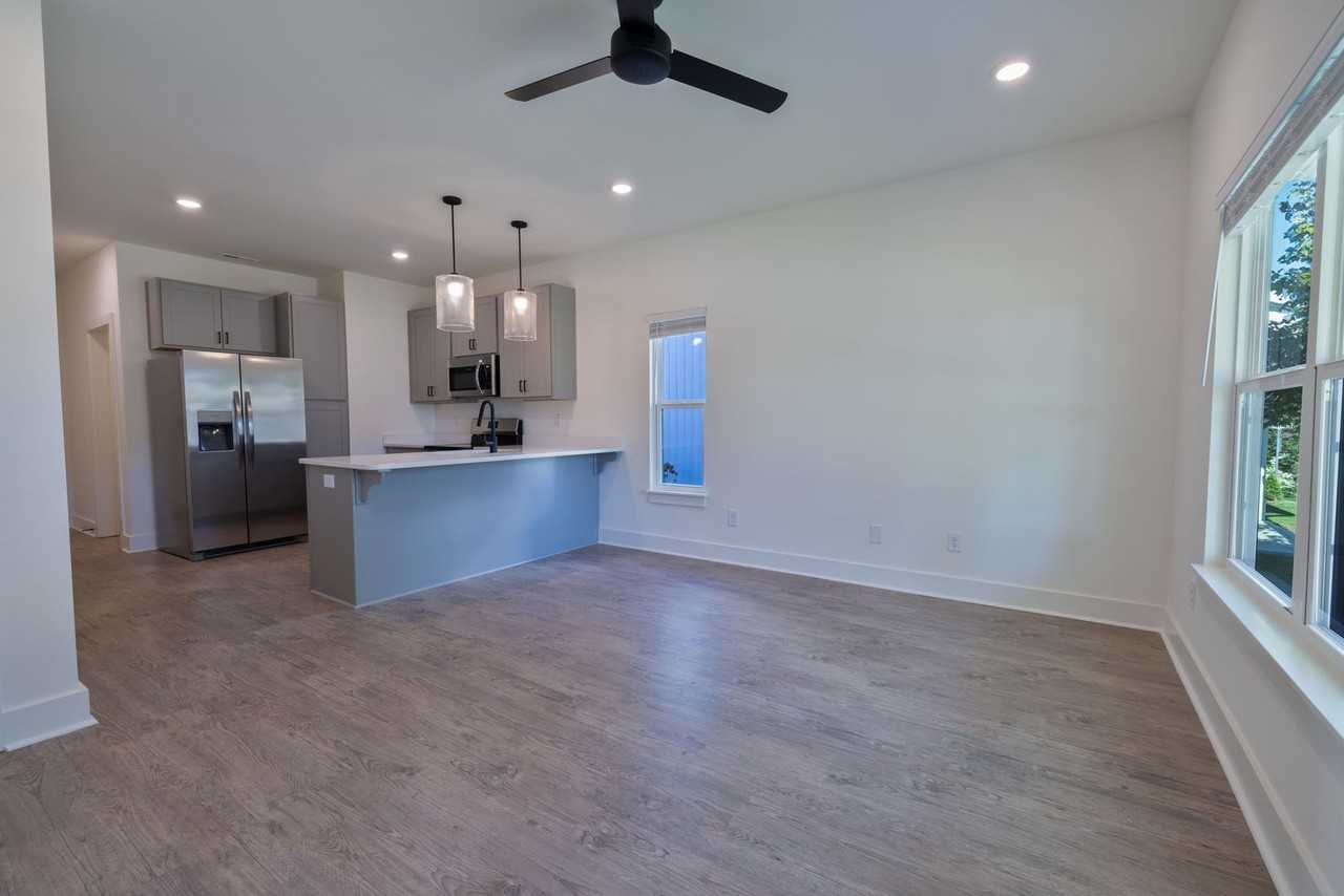 Brand New 2 Bed/2.5 Bath Townhomes at Green Leaf - Photo 4 of 20