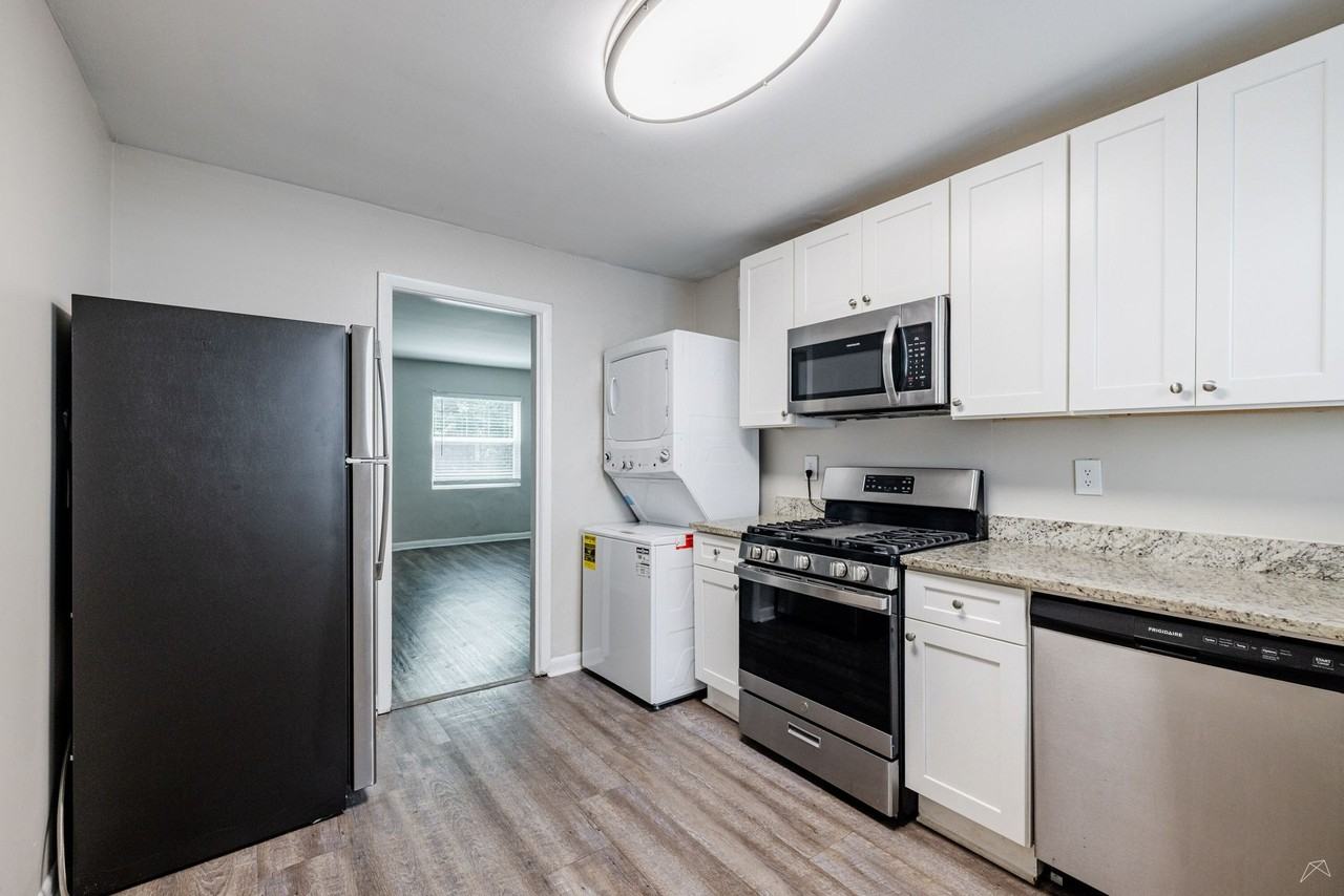 Live Connected. Live Collier. - Photo 2 of 50