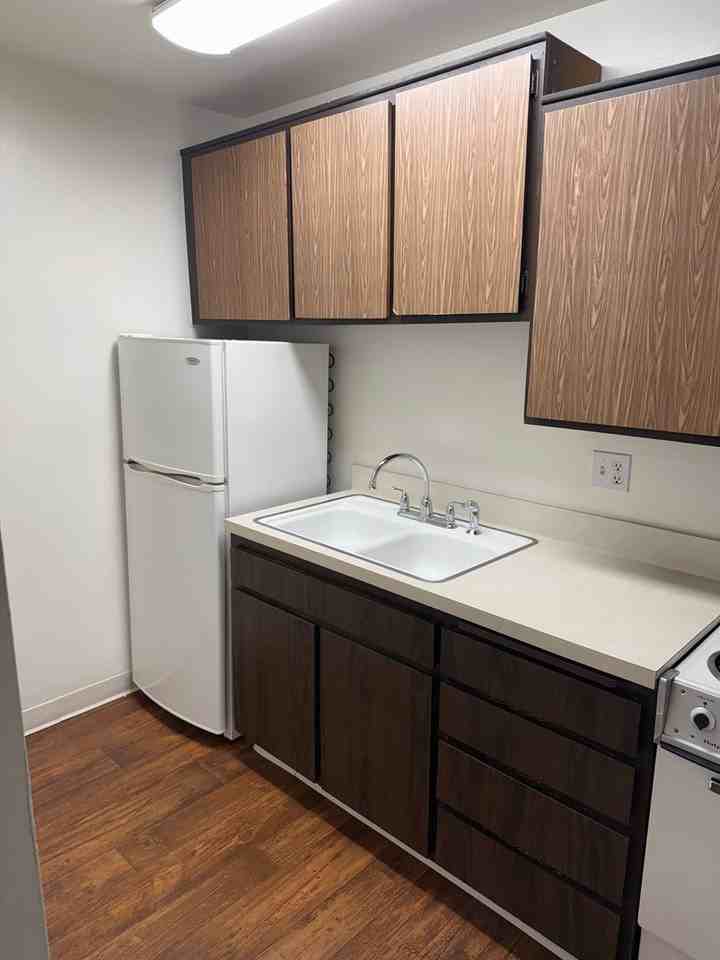 4171 California Ave. (Garden View Apartments) - Photo 5 of 11