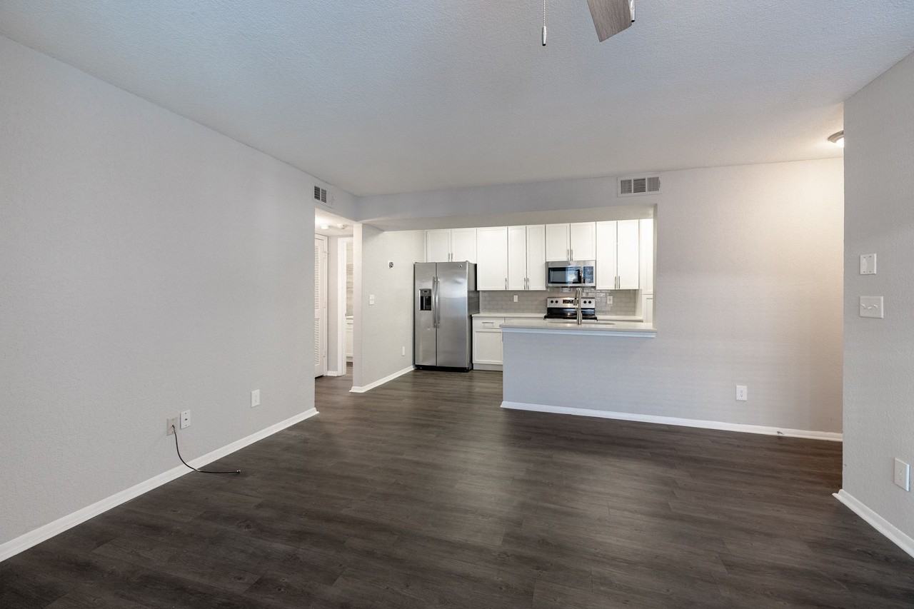 Live Easy. Live Elevated. Live 2100 Defoors. - Photo 4 of 50