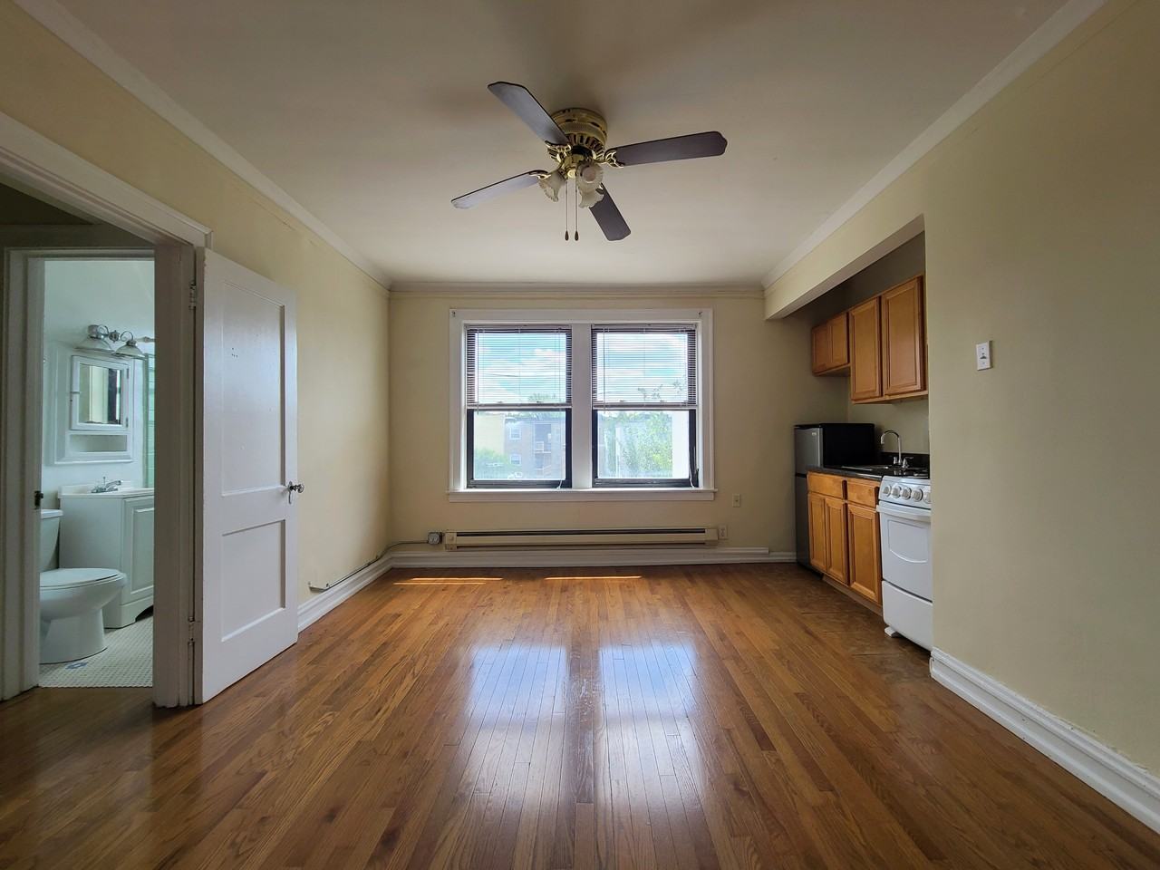 4546 North Damen Avenue #404 - Photo 4 of 5