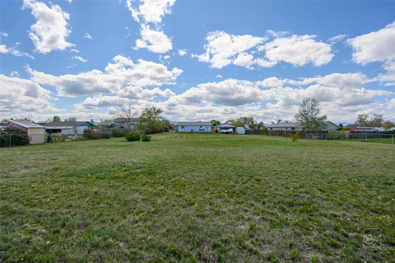 2765 Bandera Dr #NA - Photo 3 of 22