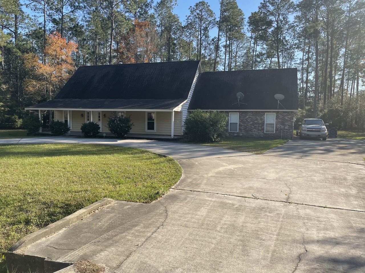 212 Lexington Dr #NA - Photo 2 of 19