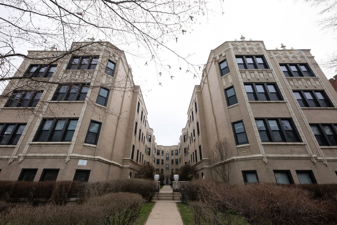 910-916 Judson - Photo 2 of 36