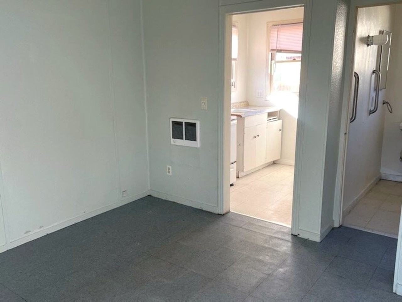 Galaxy - Photo 3 of 11