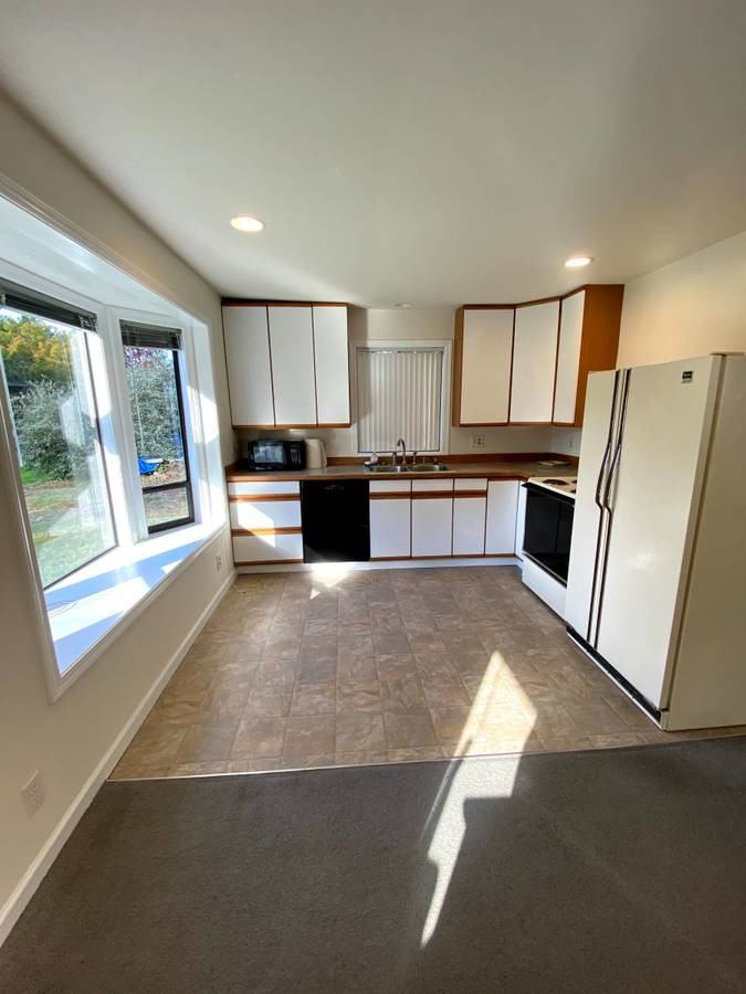 18032 5th Ave Ne #NA - Photo 3 of 18