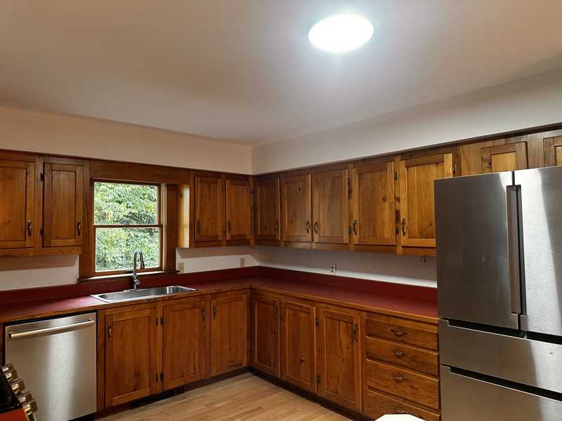 6 Crescent St - Photo 3 of 16