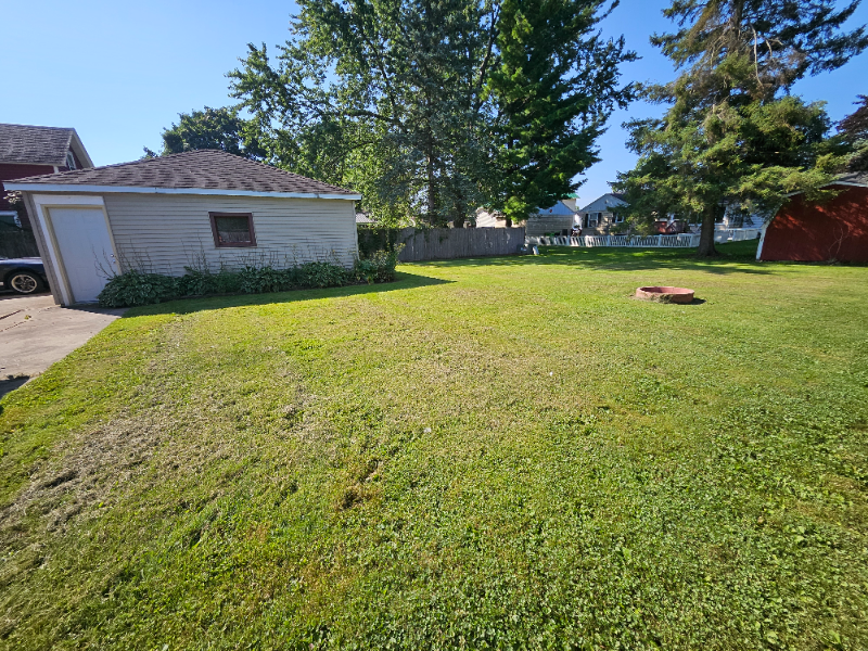 137 N Washington St - Photo 2 of 12