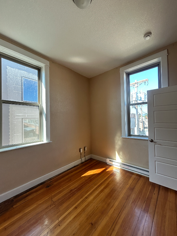 331 N Cleveland Ave #220 - Photo 2 of 9