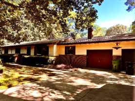 907 Poplar St - Photo 1 of 1