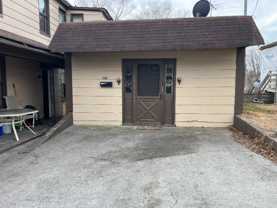 206 1/2 E John St - Photo 1 of 1