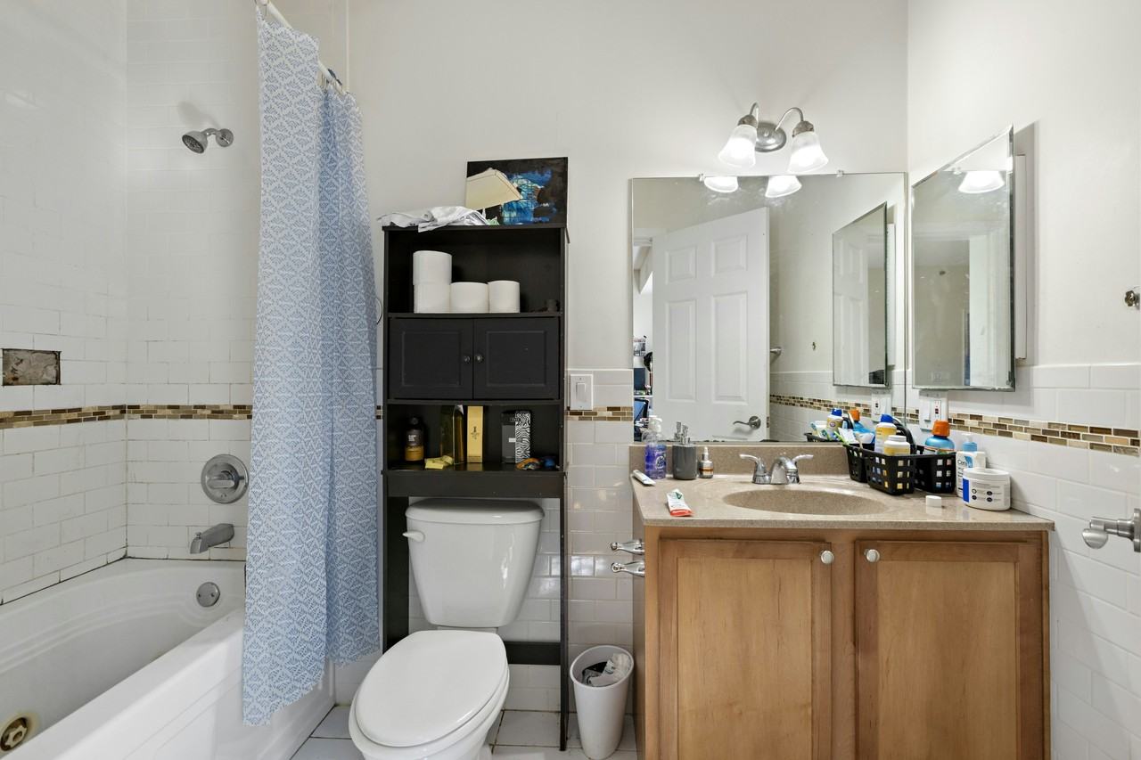 612 12th St #1 - Photo 6 of 11