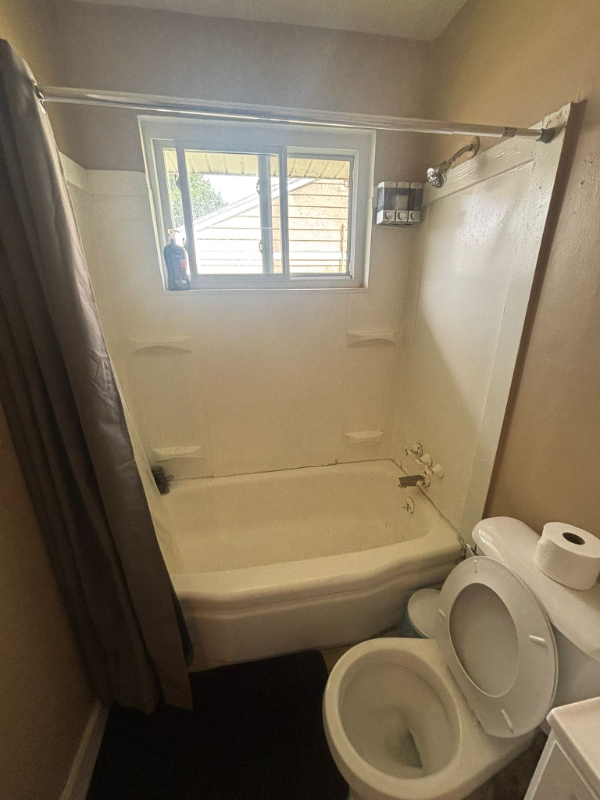 240 W Ann Arbor Ave - Photo 2 of 6