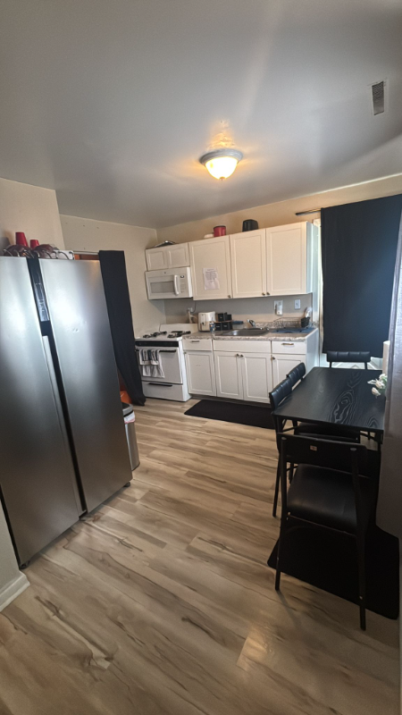 240 W Ann Arbor Ave - Photo 4 of 6