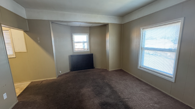 559 W Washington St #5 - Photo 3 of 6