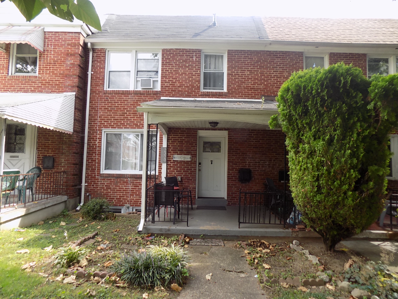 2329 Ashburton St - Photo 3 of 19