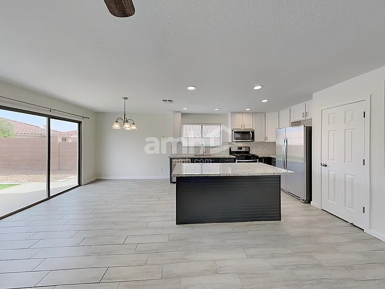 3894 W Oak Springs Trl - Photo 2 of 17