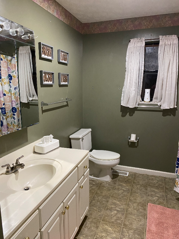 2310 Red Oak Dr - Photo 2 of 3