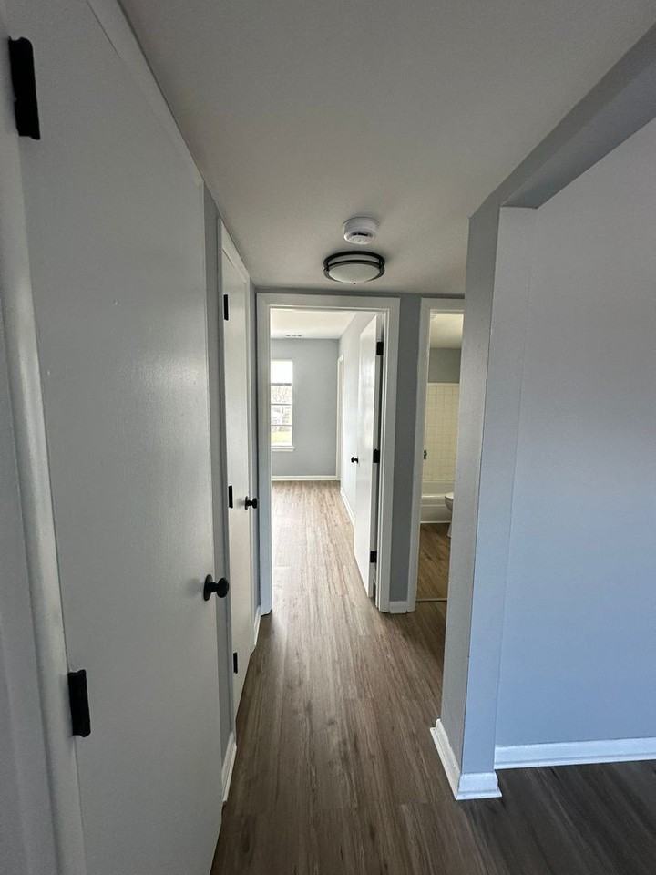 Mapleview 1802-1806 - Photo 5 of 19