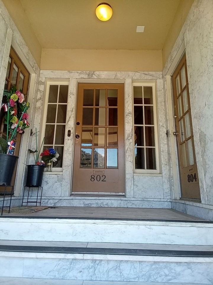 Capitol - Photo 2 of 37