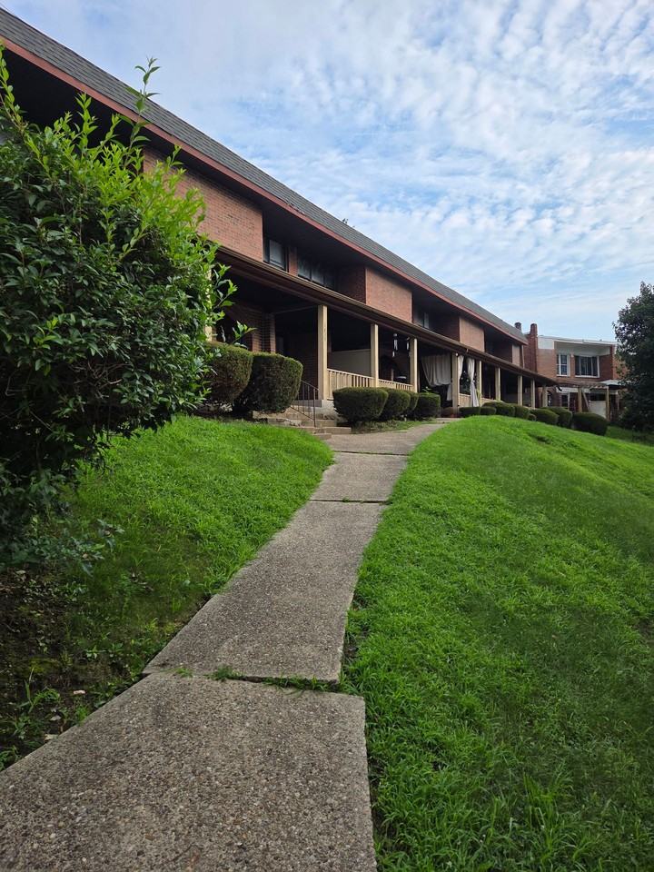 Jancey St Townhomes - Photo 7 of 10