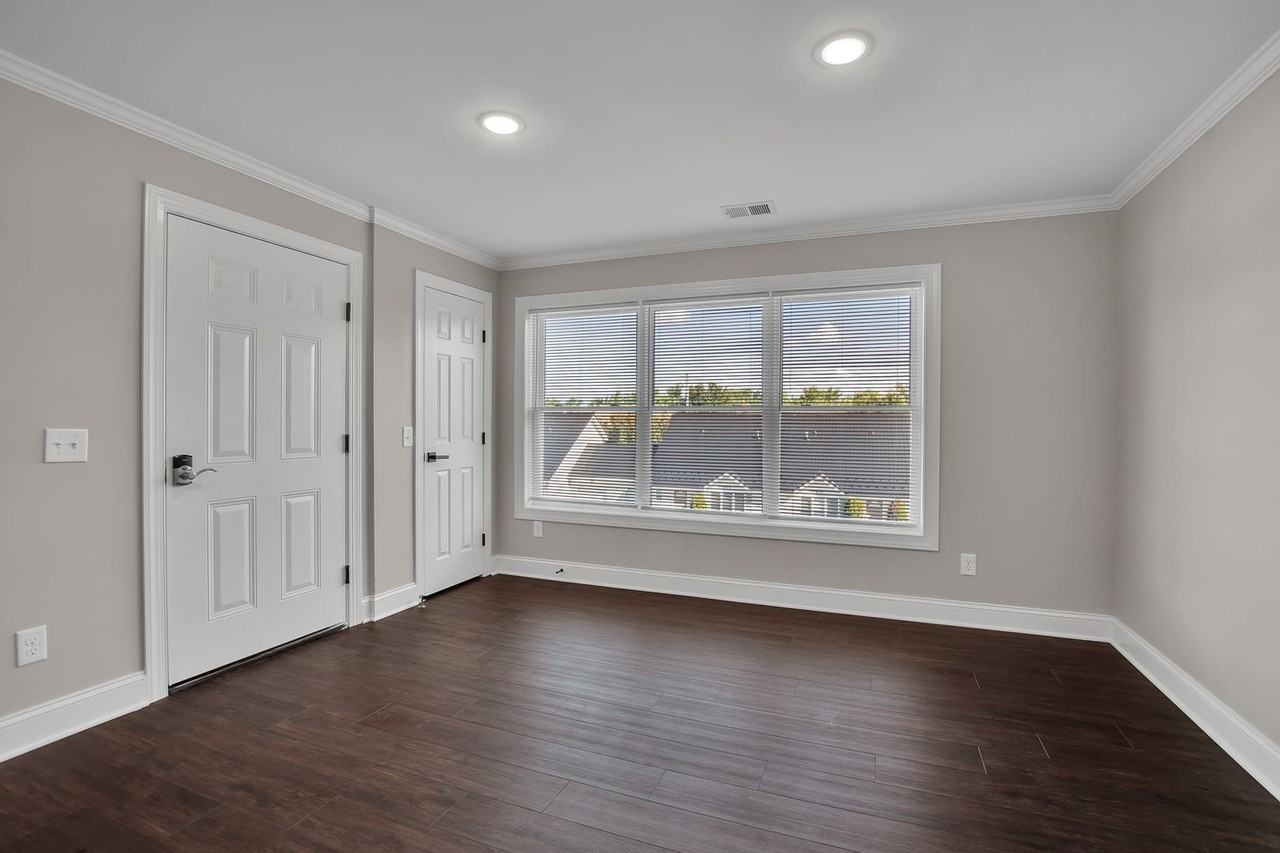 661-2071 - Photo 3 of 50