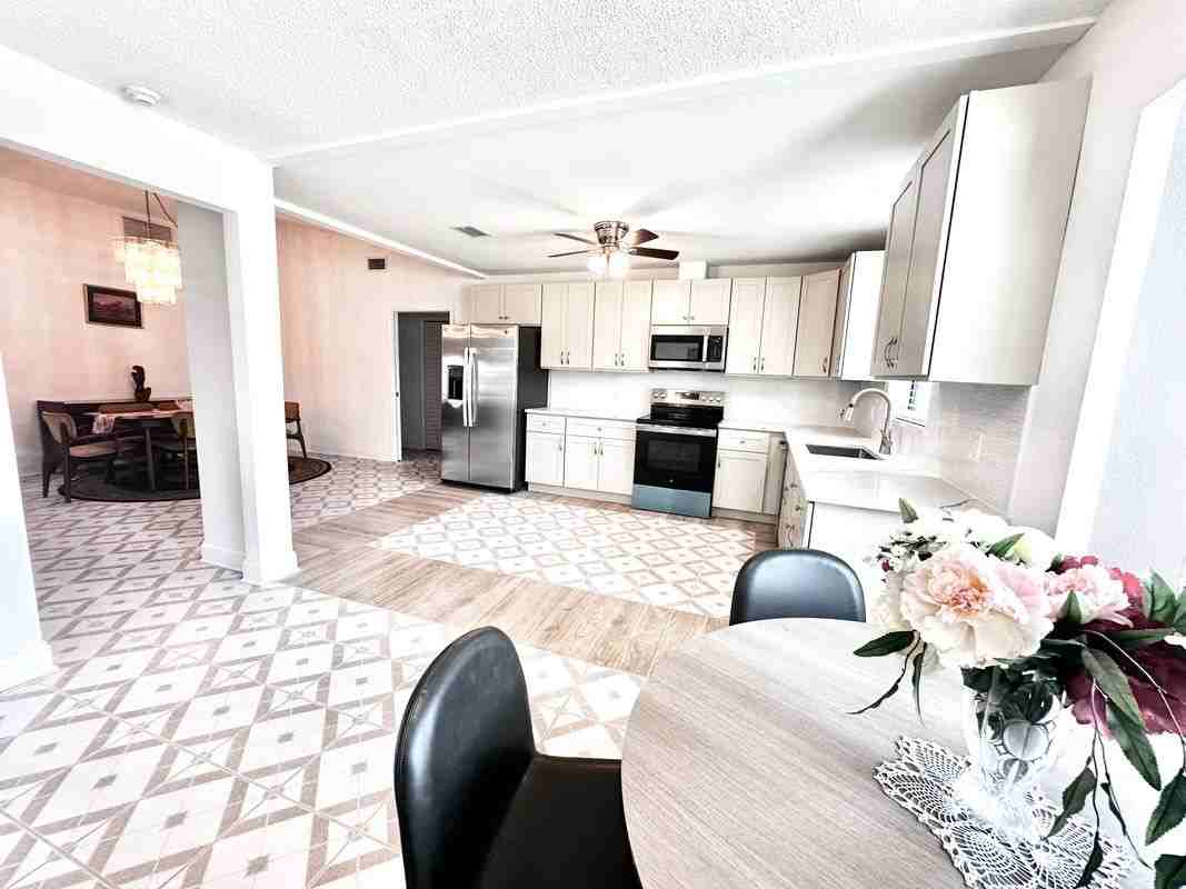 756 Darwin Rd - Photo 4 of 18