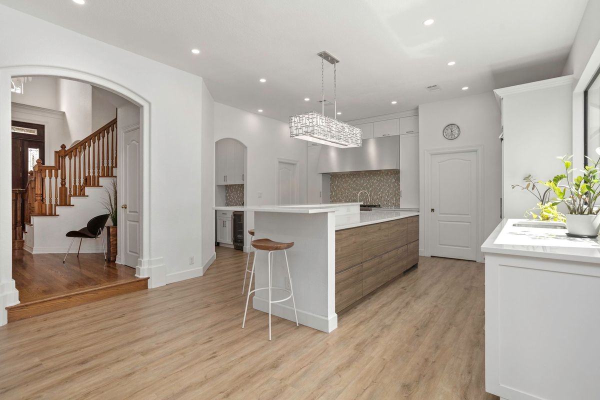 1816 Winding Vw - Photo 2 of 15