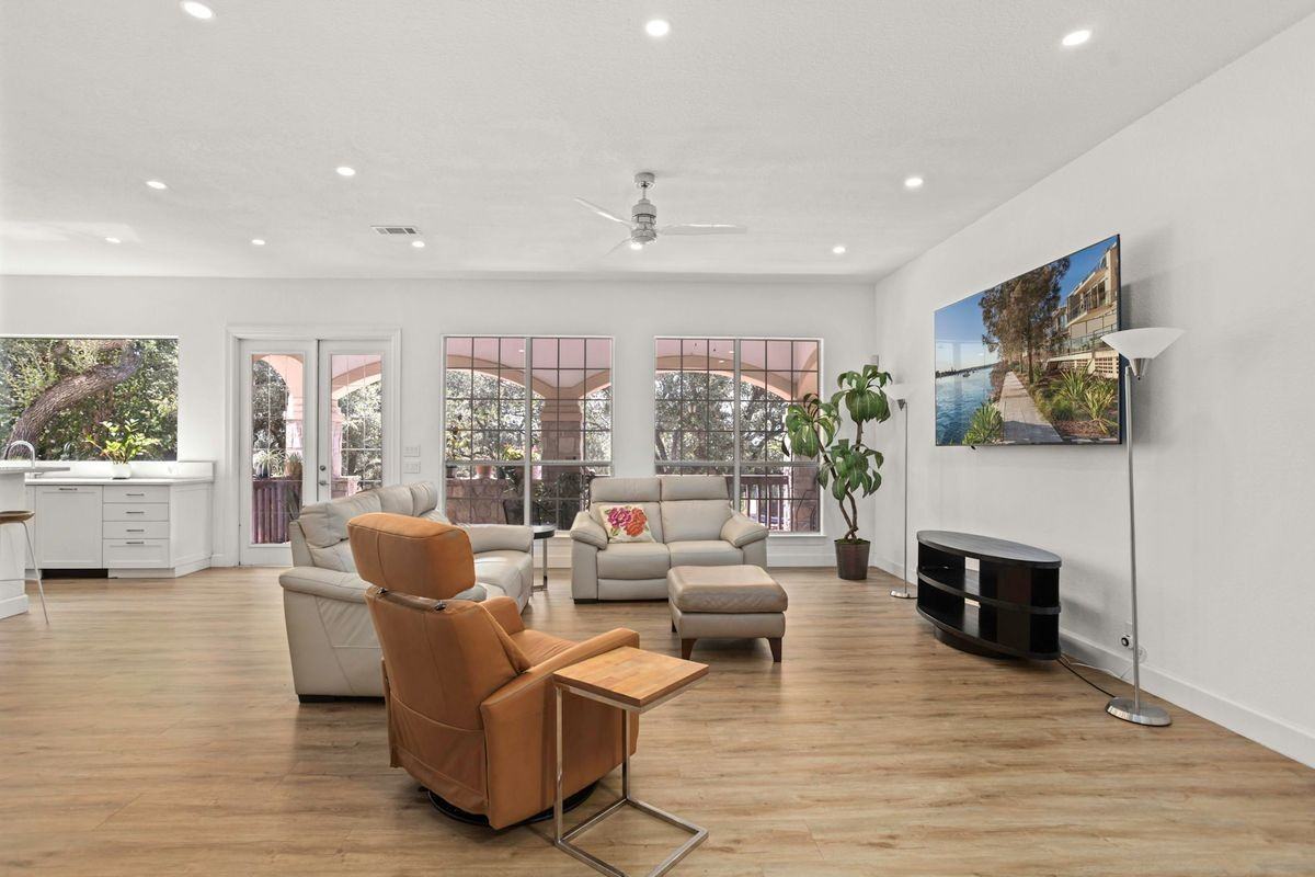 1816 Winding Vw - Photo 3 of 15