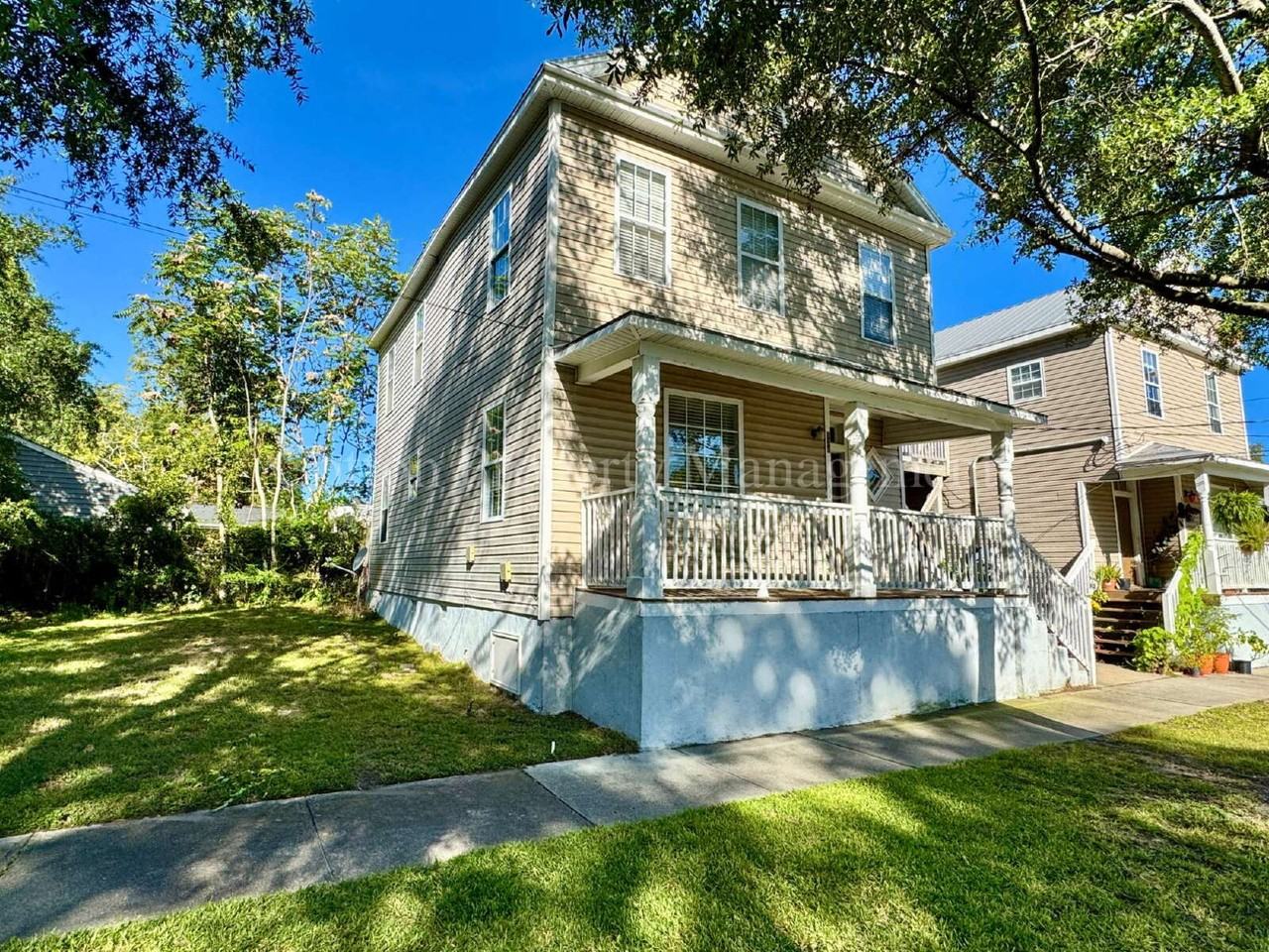 921 N 5th Ave #A - Photo 2 of 24