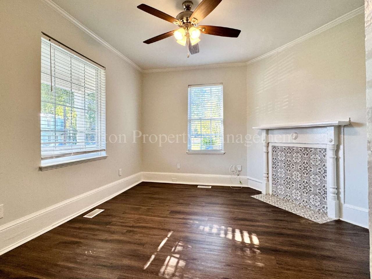 921 N 5th Ave #A - Photo 6 of 24