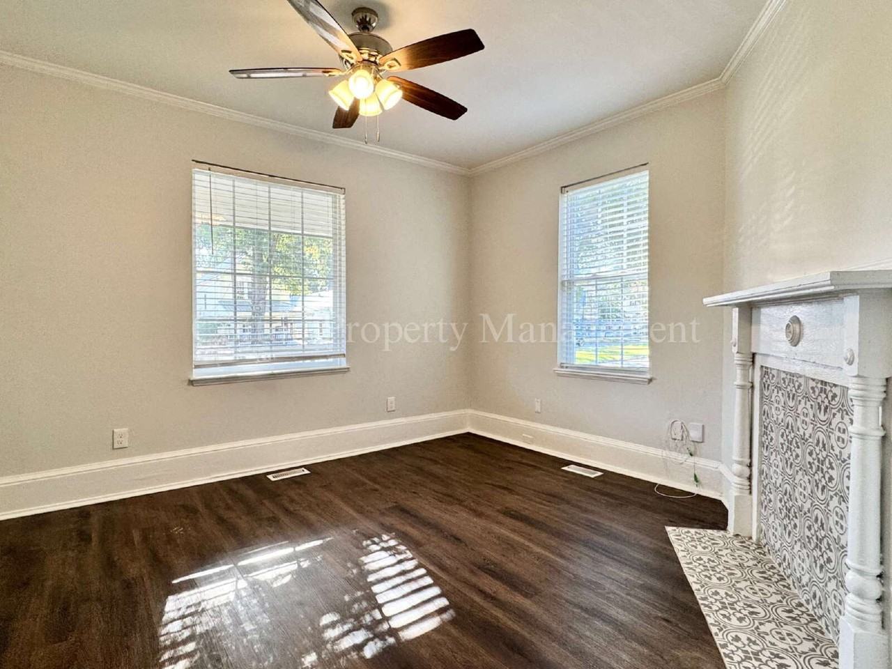 921 N 5th Ave #A - Photo 7 of 24