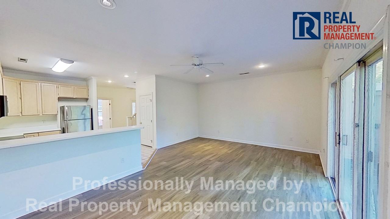 6229 Wrightsville Avenue #O - Photo 4 of 22