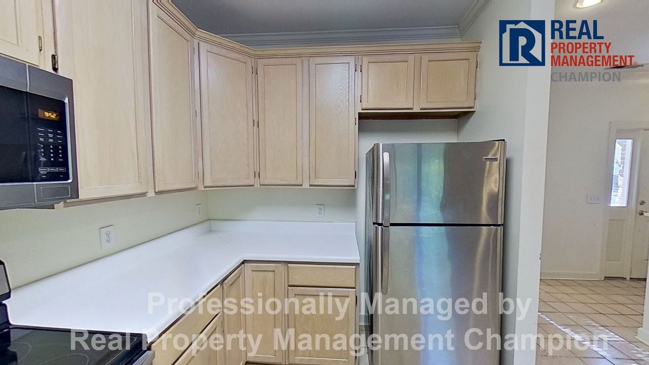 6229 Wrightsville Avenue #O - Photo 7 of 22