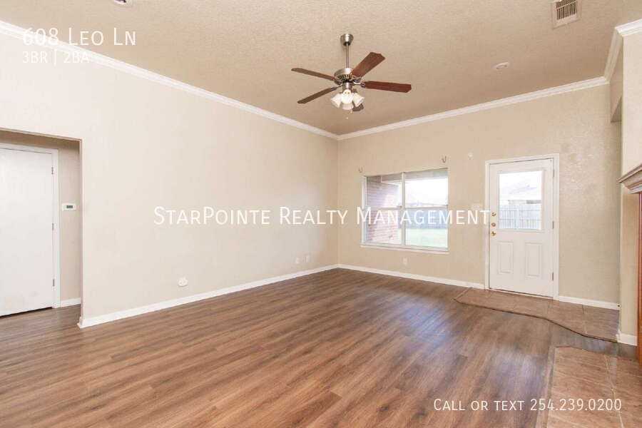 608 Leo Ln - Photo 2 of 21