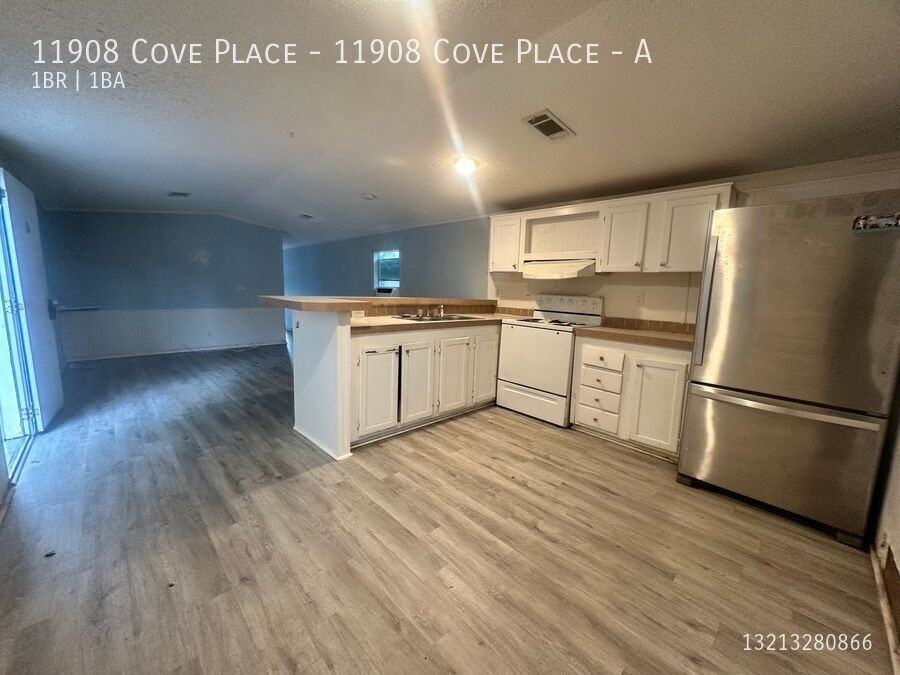 11908 Cove Place - 11908 Cove Place #A - Photo 5 of 6