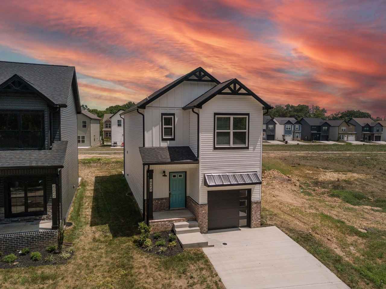 624 Southern Pass Run - Photo 3 of 50