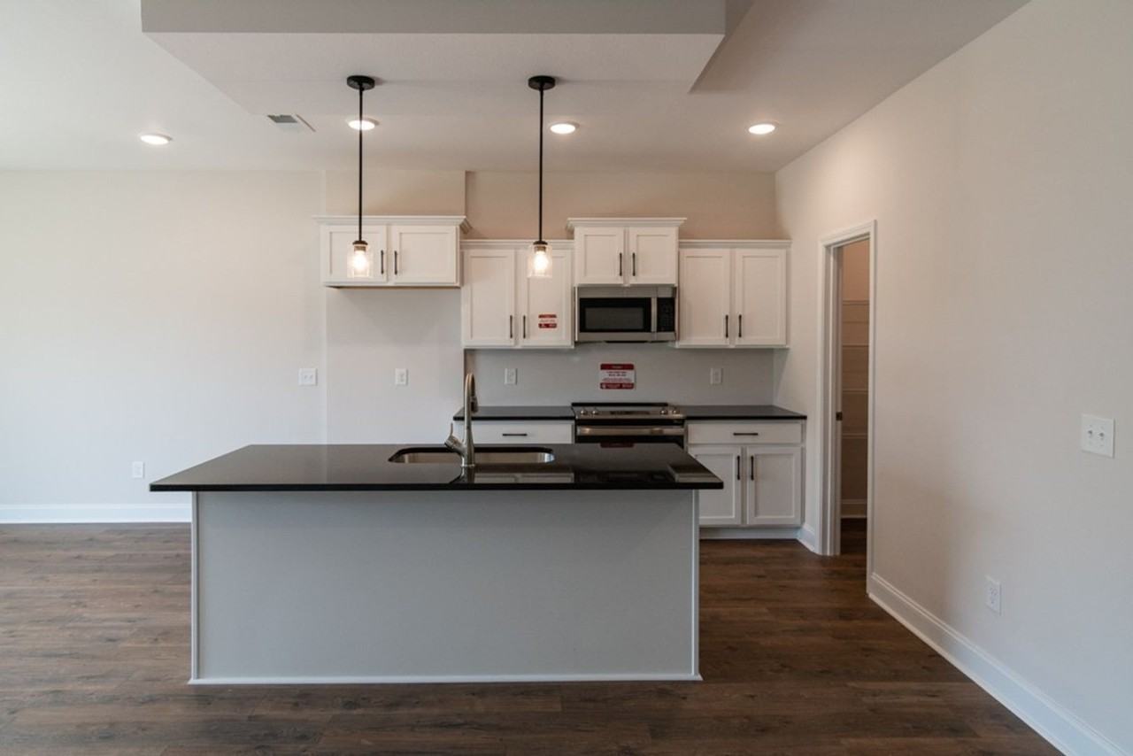 624 Southern Pass Run - Photo 4 of 50