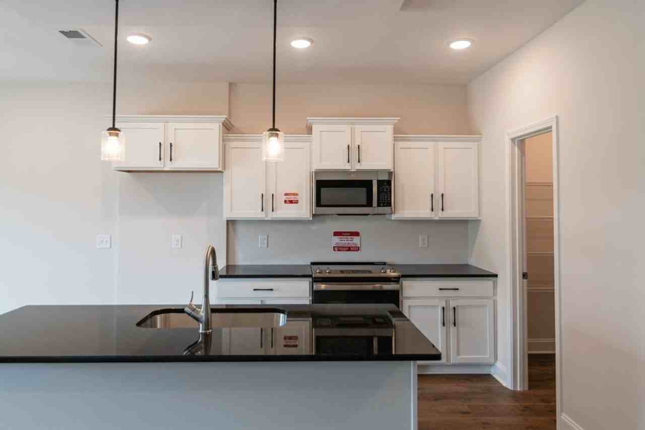 624 Southern Pass Run - Photo 5 of 50