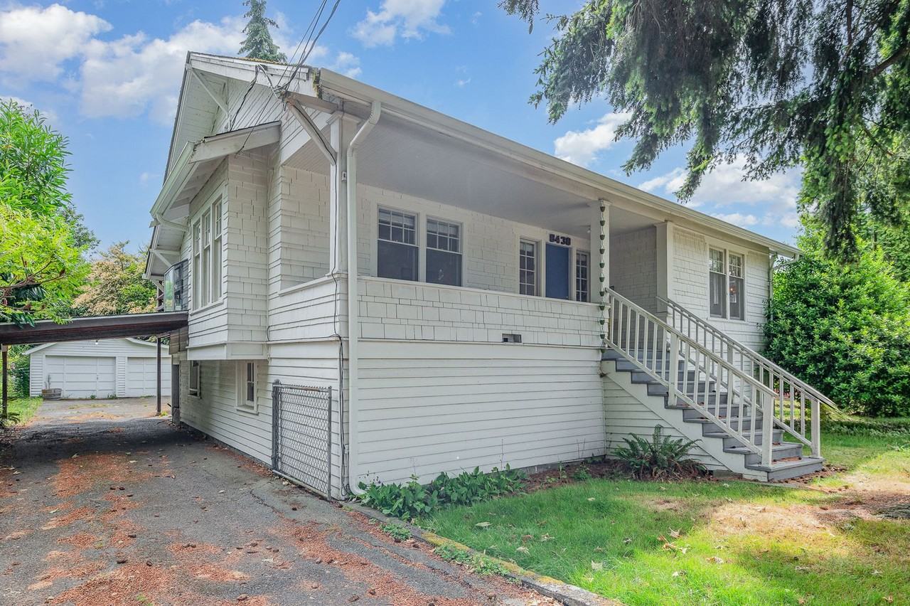 8438 12th Ave Sw - Photo 2 of 19