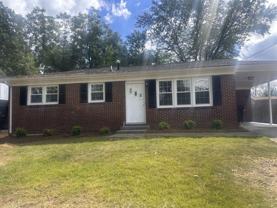 504 Brooke Dr - Photo 1 of 1