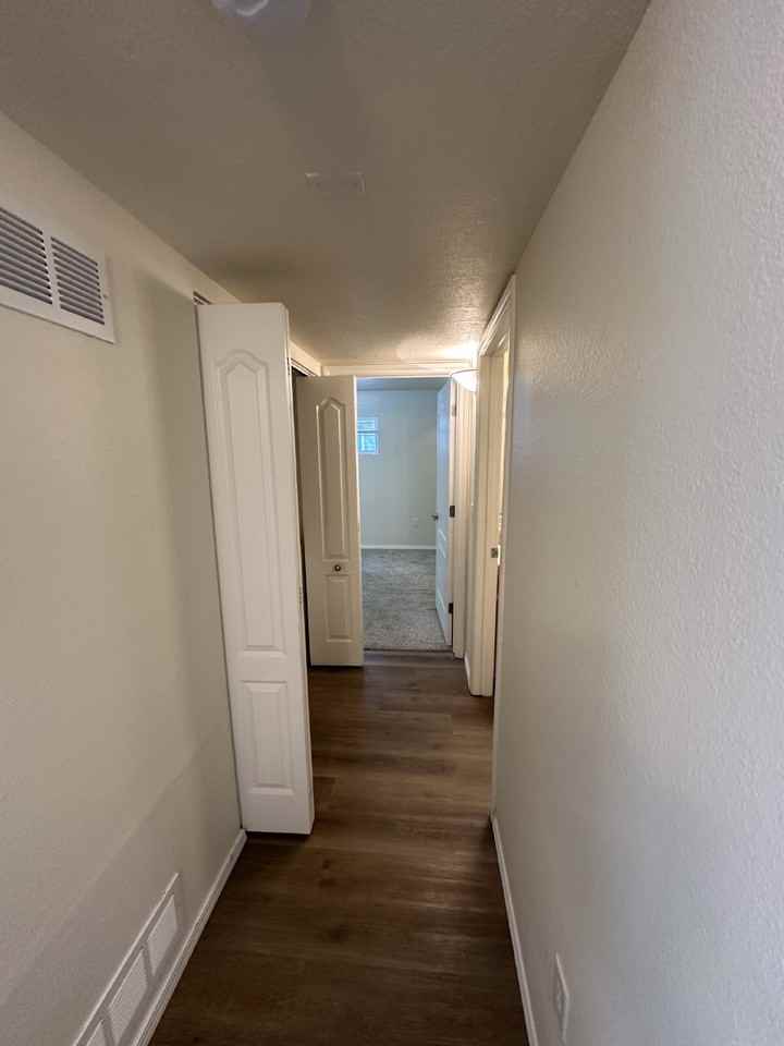 11839 W Cloverbrook Ln - Photo 7 of 28