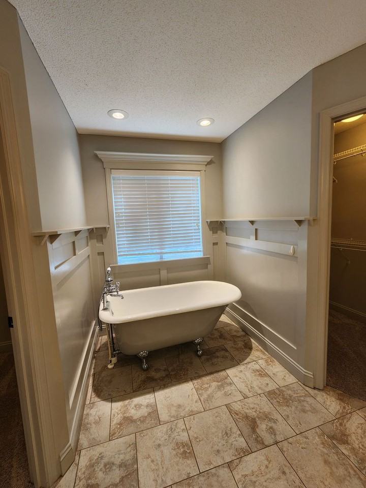 4103 Glen Laurel Dr E - Photo 7 of 17