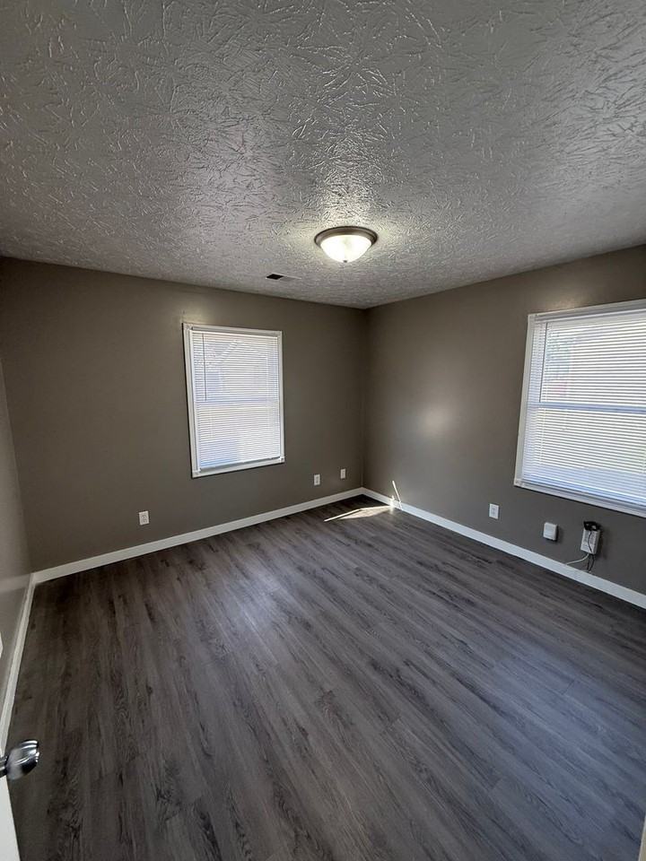 1808 Kraig Dr - Photo 7 of 10