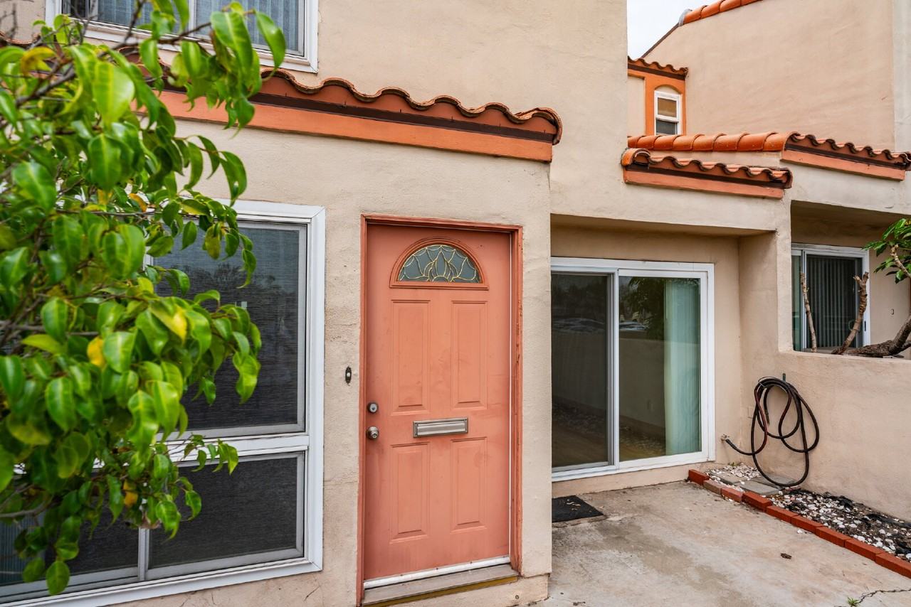 3410 Del Amo Blvd - Photo 3 of 28