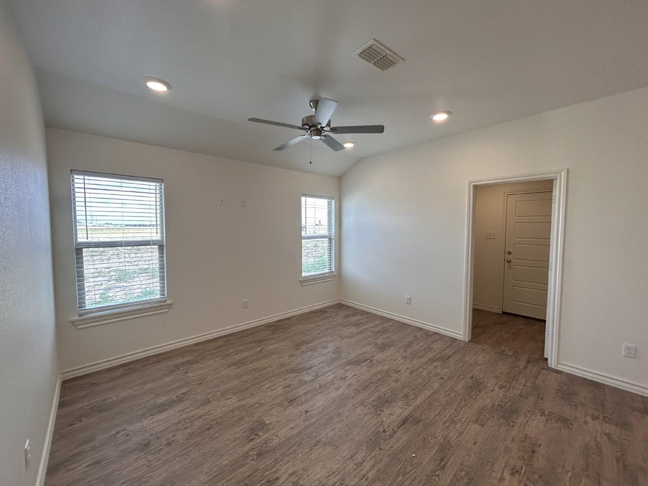 1205 Bryan Ave #A - Photo 5 of 15